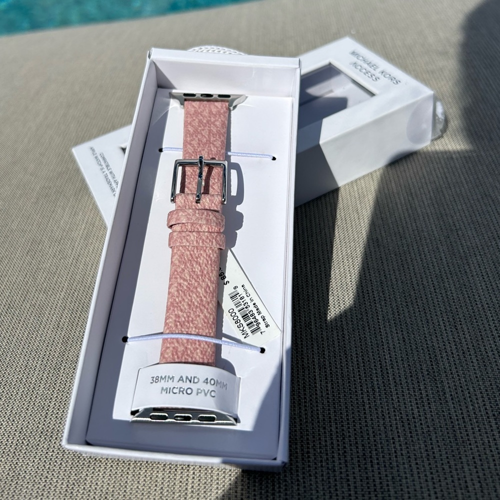 Michael Kors Access Apple Watch Band 38MM/40MM Micro PVC - Picture 3 of 17